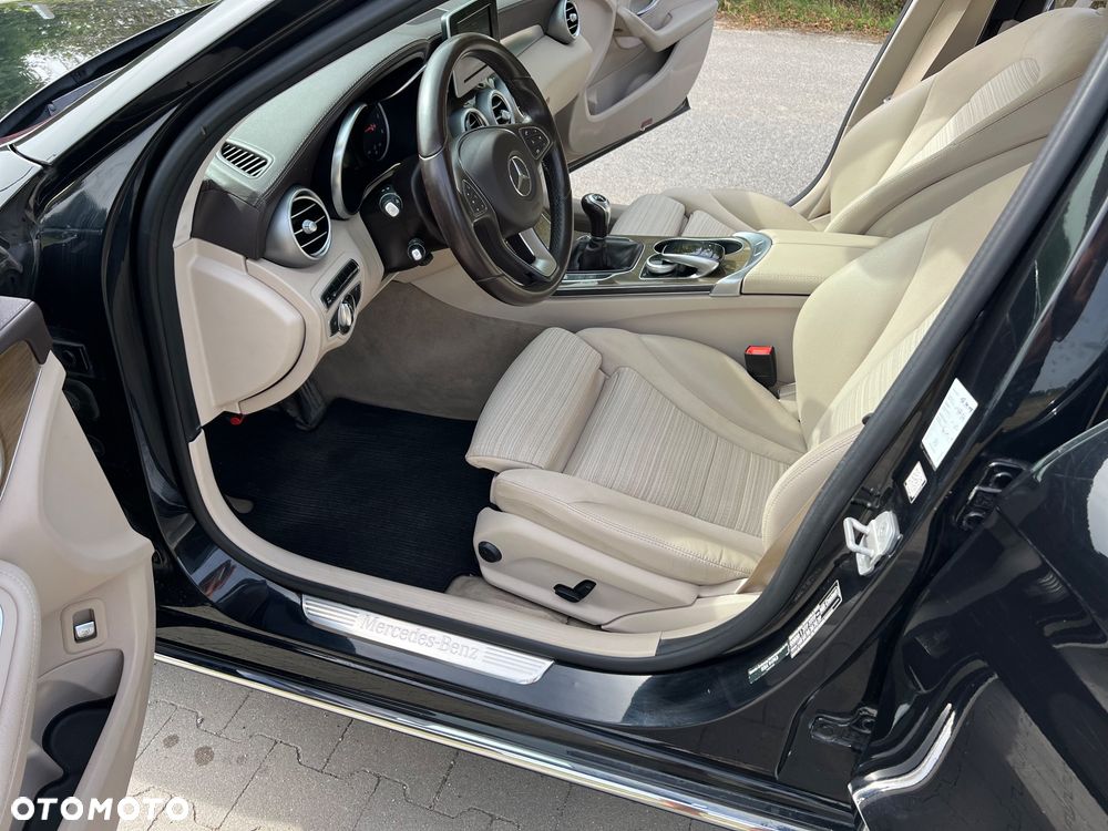 Mercedes-Benz Klasa C 220 CDI BlueEff Edition Elegance - 17