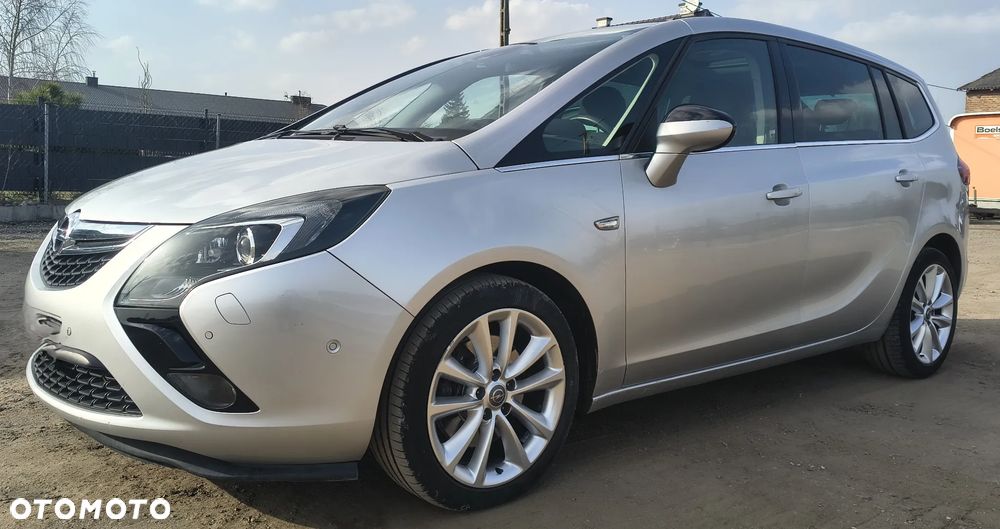 Opel Zafira - 1