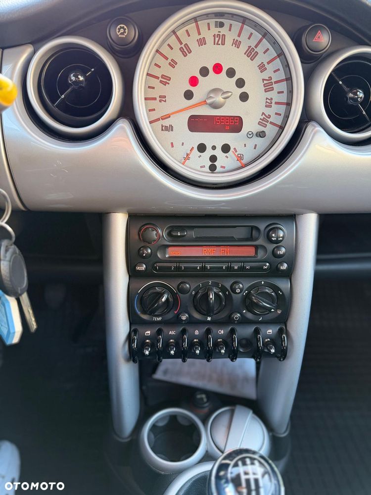 MINI Cooper Seven - 12