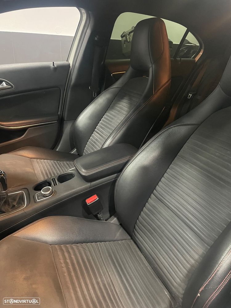 Mercedes-Benz A 180 CDI BE Edition AMG Line - 8