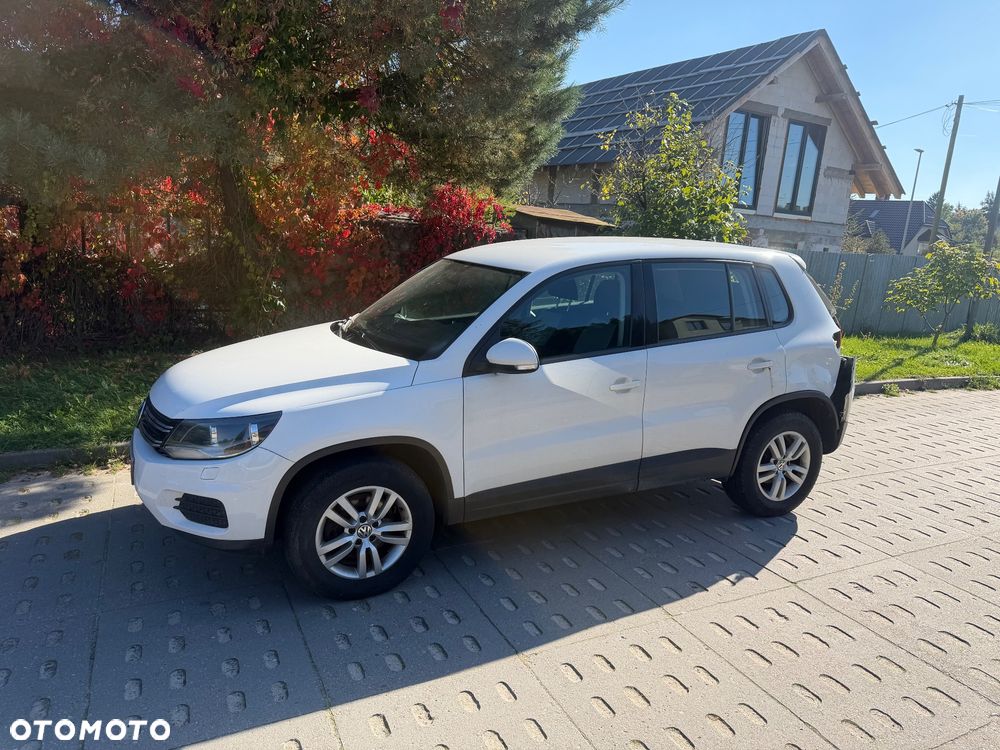 Volkswagen Tiguan - 1