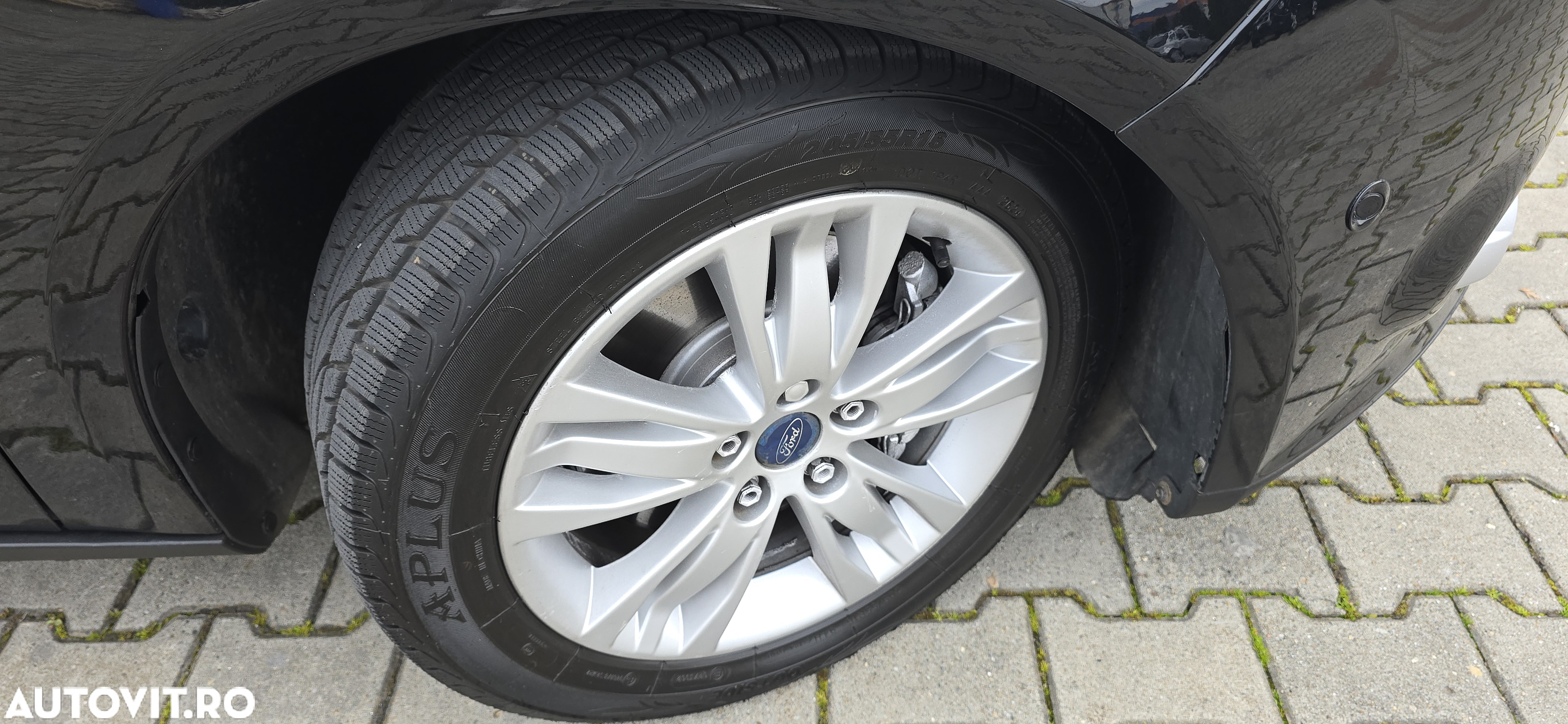 Ford Focus - 25