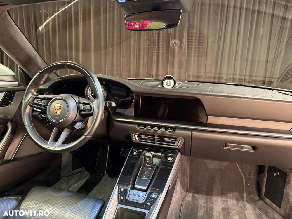 Porsche 911-TURBO-S - 27