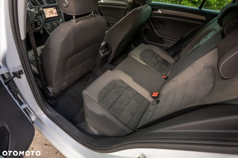Volkswagen Golf 1.6 TDI (BlueMotion Technology) Comfortline - 20