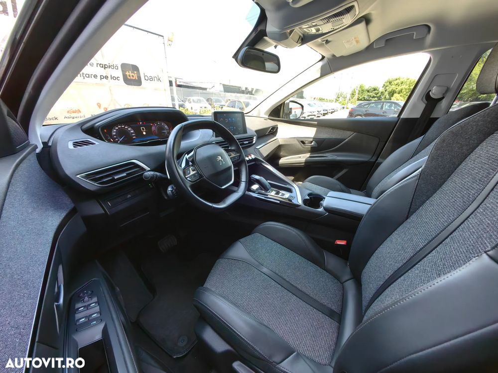 Peugeot 5008 PureTech 130 Stop & Start GPF EAT8 Allure Business-Paket - 5