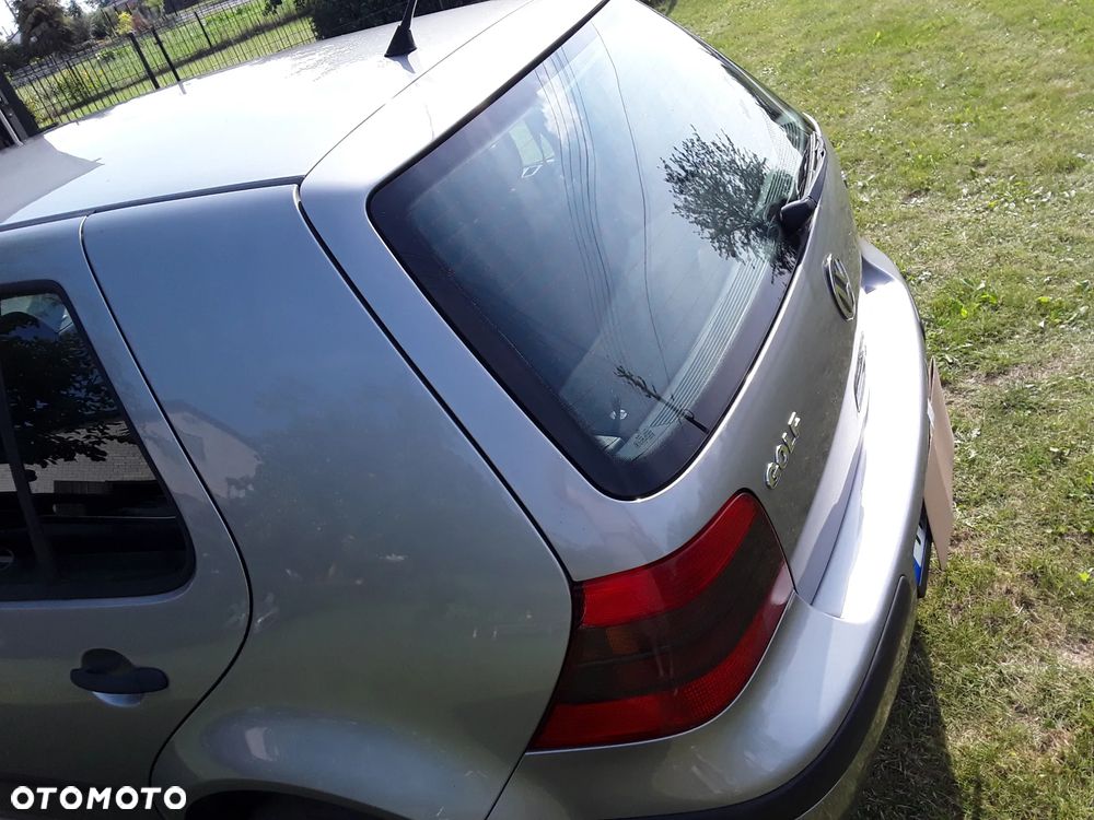 Volkswagen Golf - 5