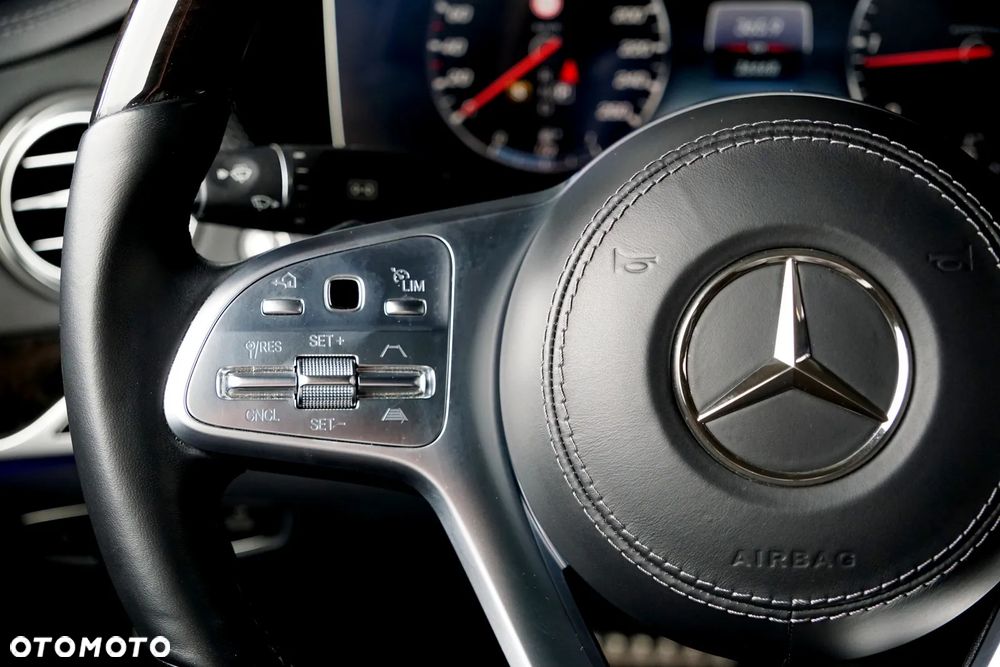 Mercedes-Benz Klasa S 400 d 4-Matic 9G-TRONIC - 32