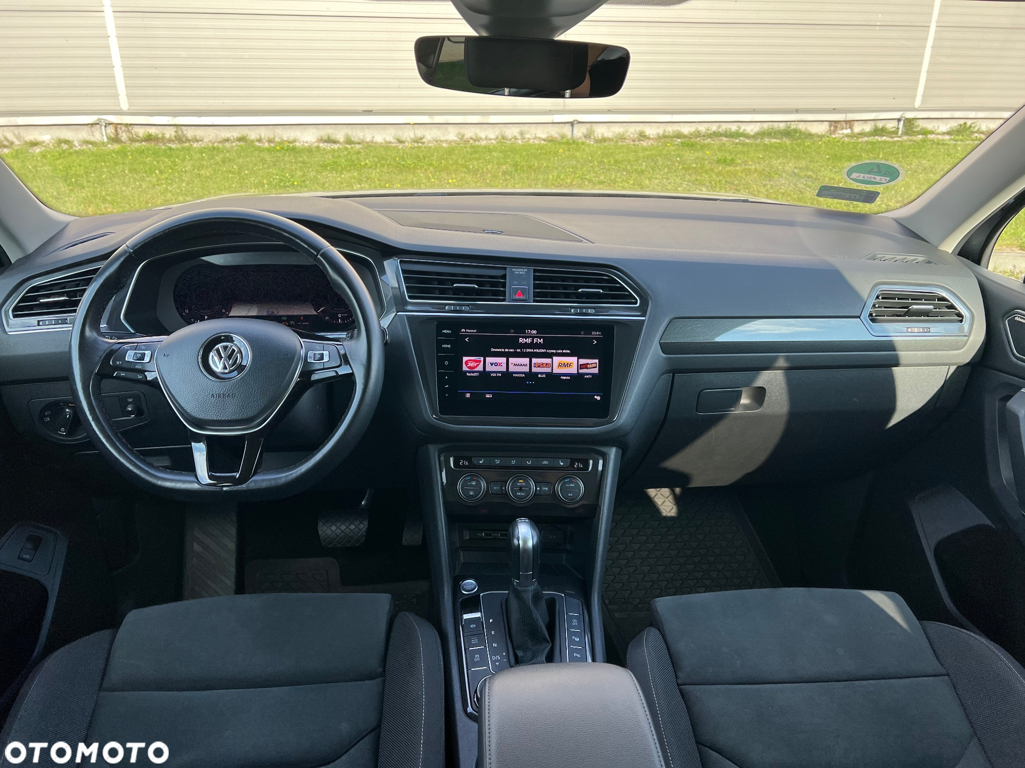 Volkswagen Tiguan - 10