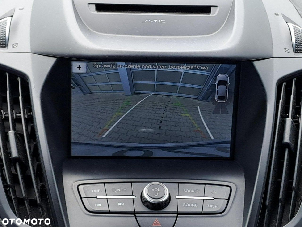 Ford Kuga - 25