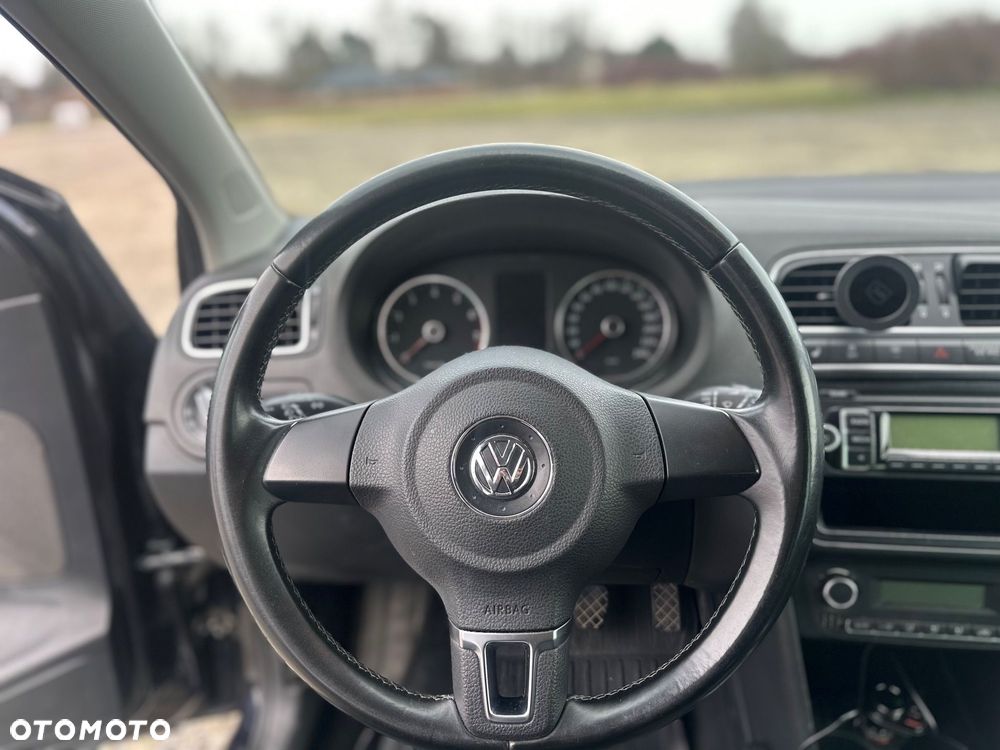 Volkswagen Polo 1.4 16V Highline - 10