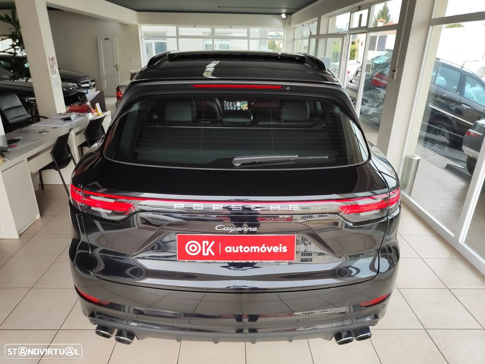 Porsche Cayenne - 10