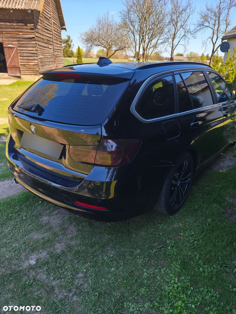 BMW Seria 3 ver-320d-efficient-dynamics-edition-luxury-line - 3