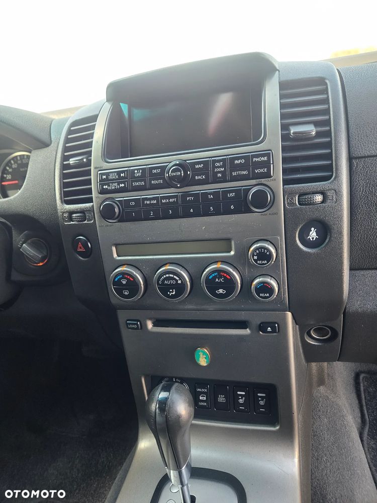 Nissan Pathfinder 2.5 DCi Platinum - 13