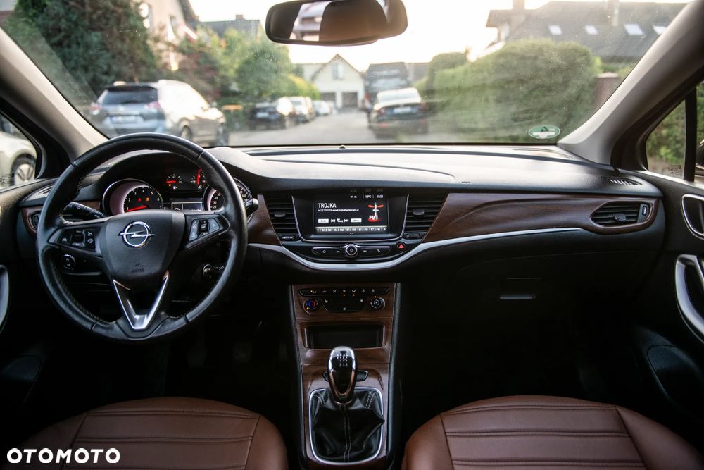 Opel Astra 1.4 Turbo Start/Stop 120 Jahre - 29