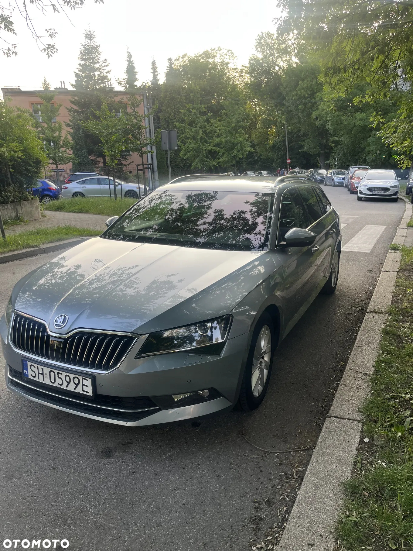 Skoda Superb 2.0 TDI Style - 2