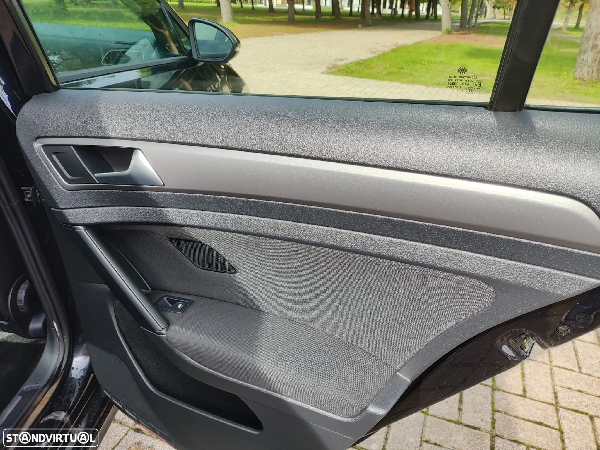VW Golf Variant 1.6 TDi Trendline - 31
