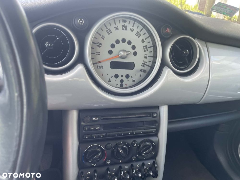 MINI ONE Standard - 13