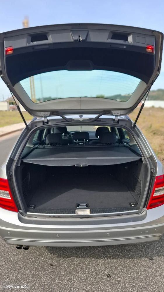 Mercedes-Benz C 200 - 4