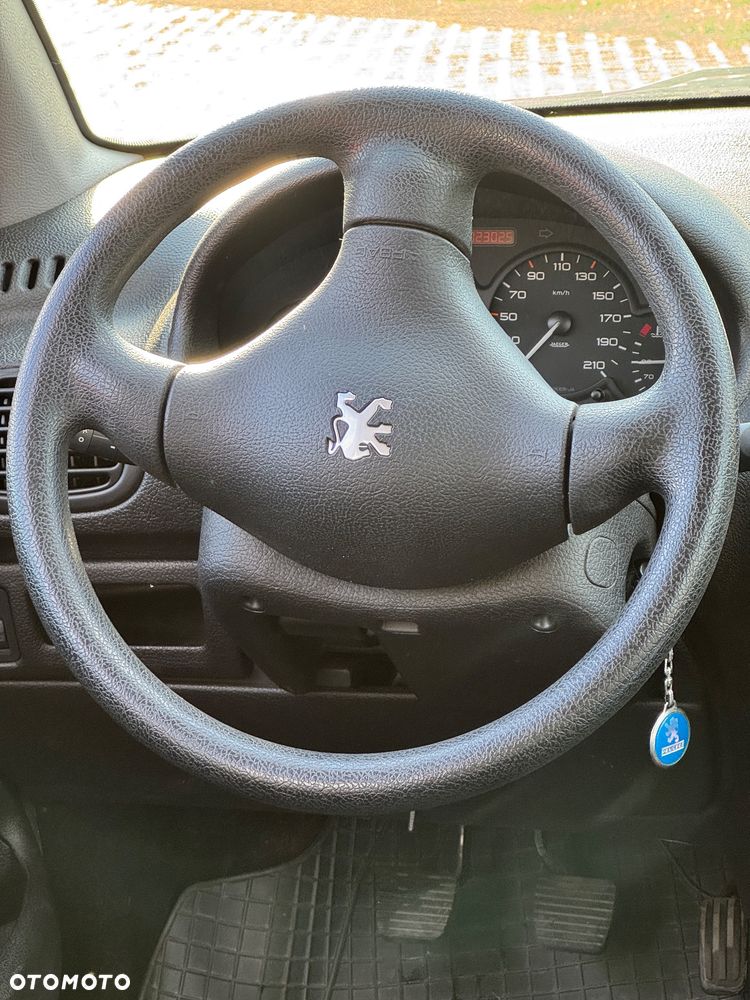 Peugeot 206 1.1 XR - 12