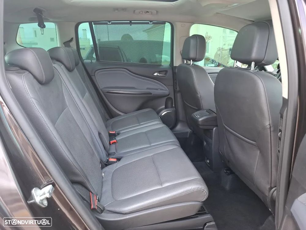 Opel Zafira 2.0 CDTi Cosmo - 33