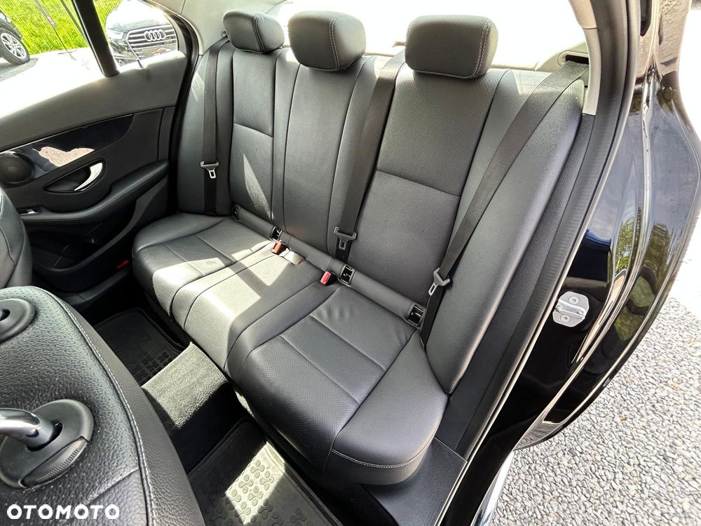 Mercedes-Benz Klasa C 160 9G-TRONIC - 16