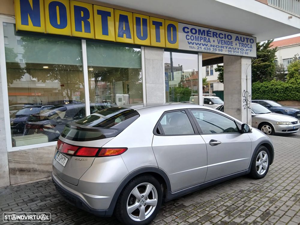 Honda Civic 1.4 Comfort - 9