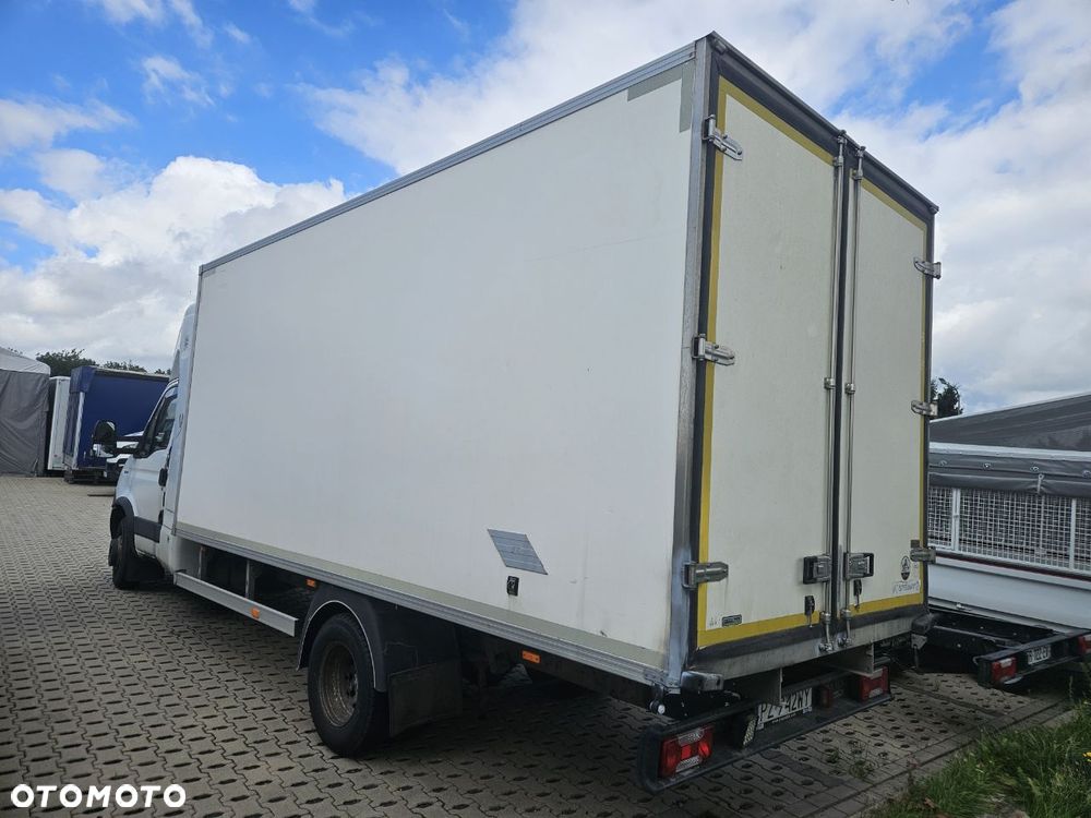 Iveco 70c17 chłodnia, izoterma, agregat, kabina sypialna. - 8