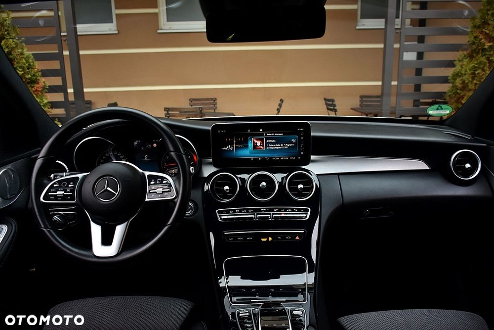 Mercedes-Benz Klasa C 300 9G-TRONIC Exclusive - 26
