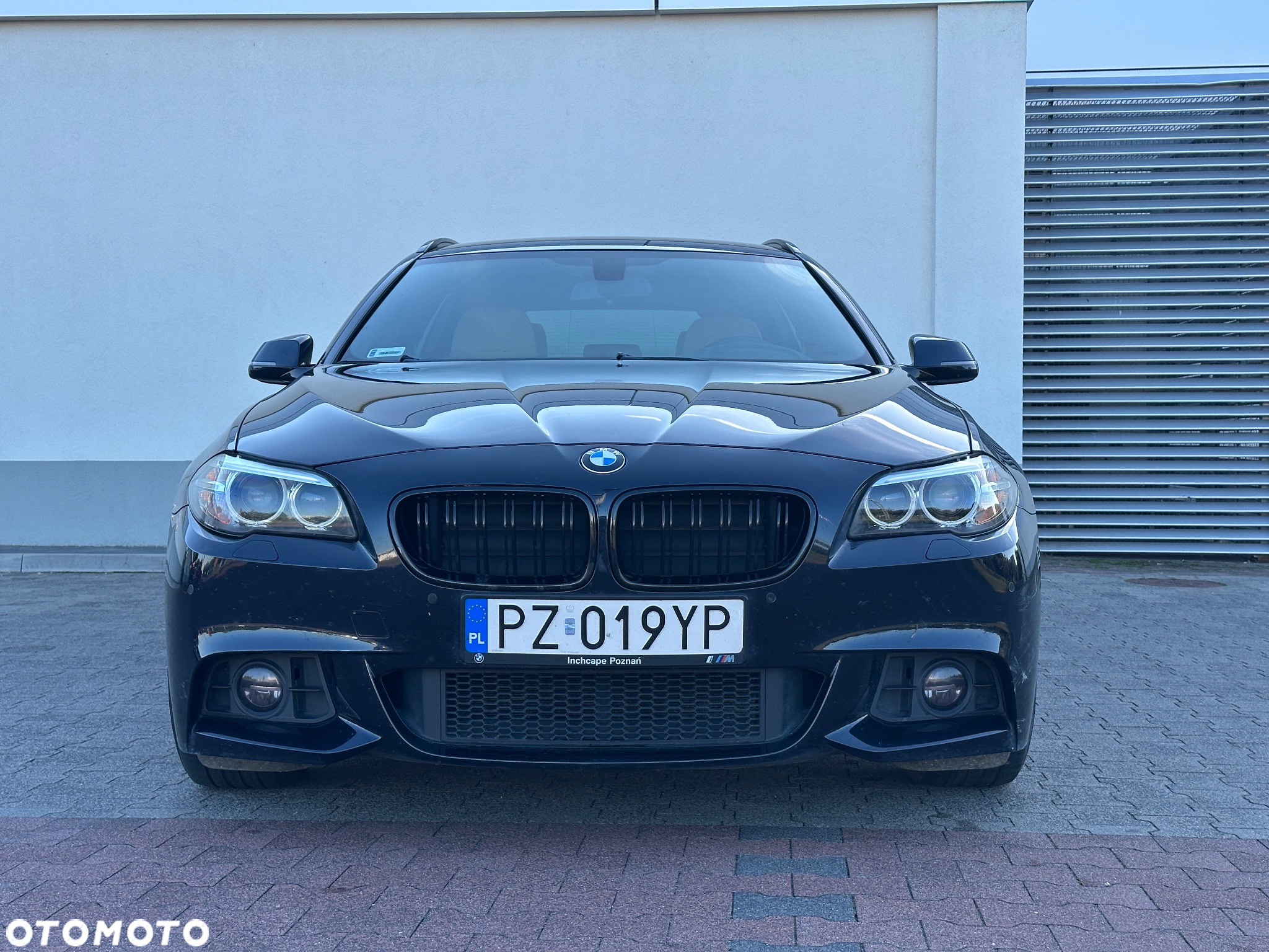 BMW Seria 5 520d Touring M Sport Edition - 4