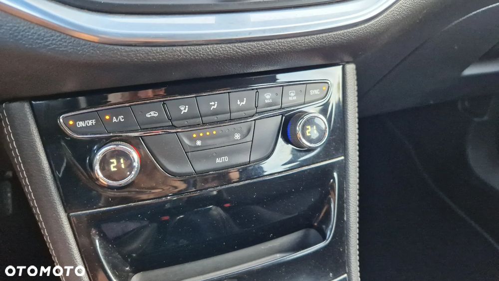 Opel Astra 1.4 Turbo Edition Sport - 30