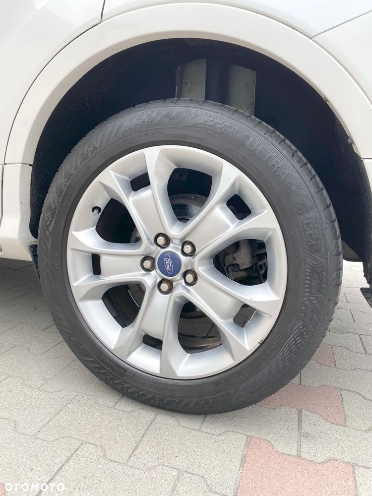 Ford Kuga 2.0 EcoBoost 4x4 Titanium - 19