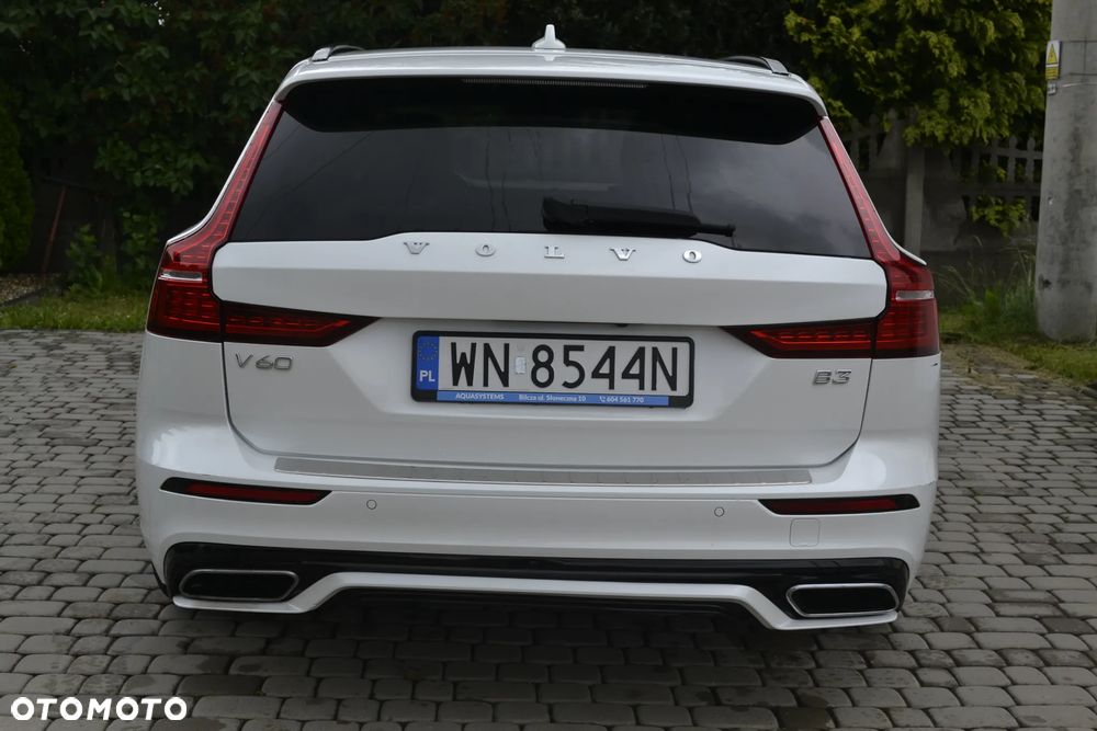 Volvo V60 B3 B R-Design - 18