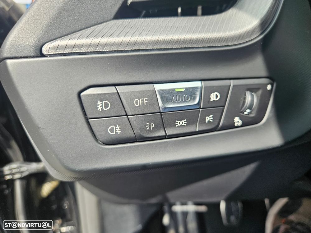 BMW 116 d Pack Desportivo M - 37