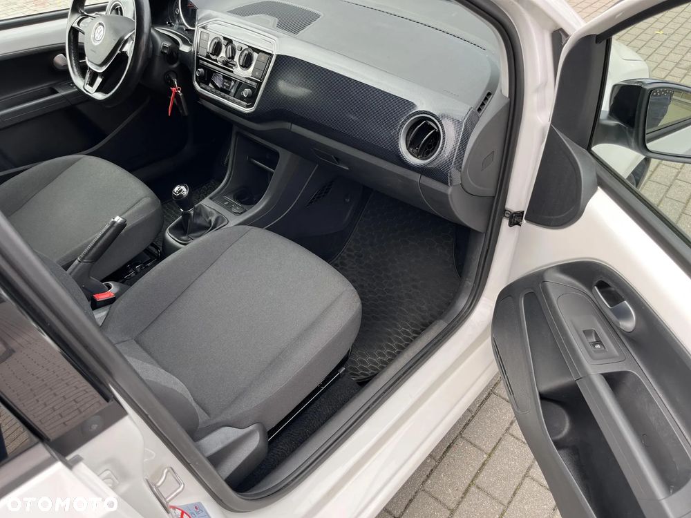 Volkswagen up! 1.0 high - 21