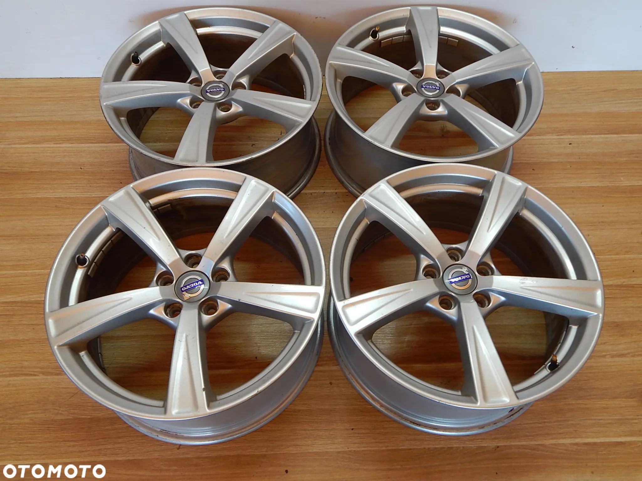 Felga felgi alufelgi 18" R18 Volvo XC60 I xc90 v70 xc70 v60 08-17 Łuków części - 1