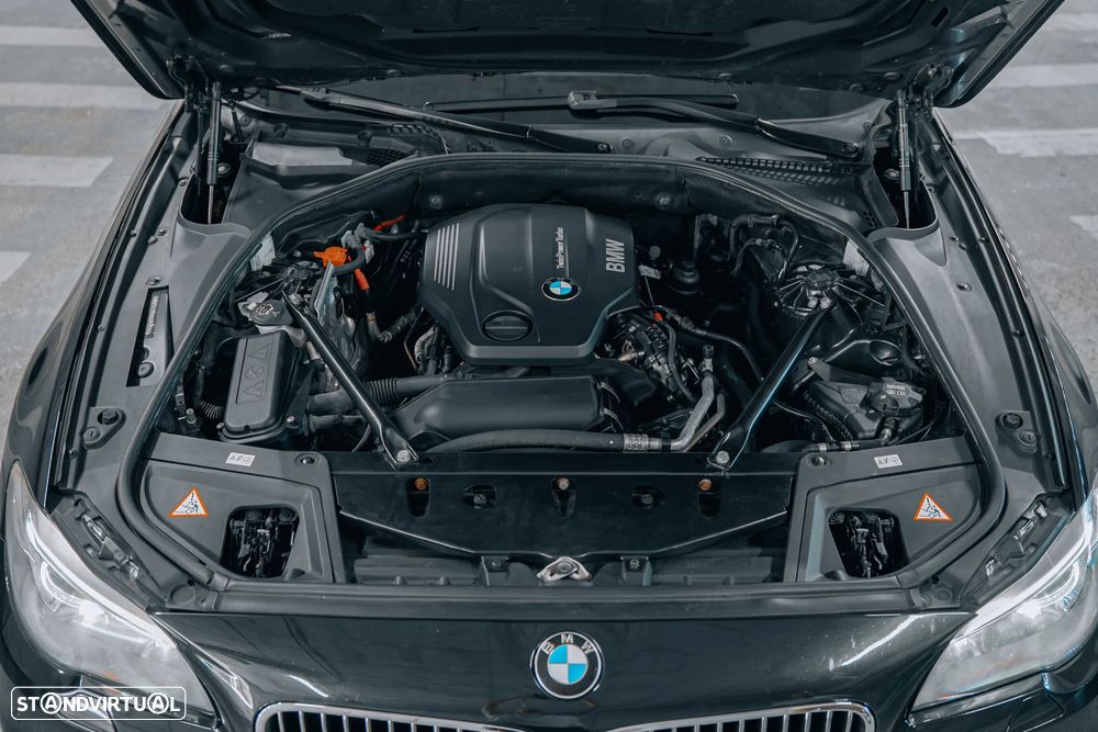 BMW 520 d Auto - 13
