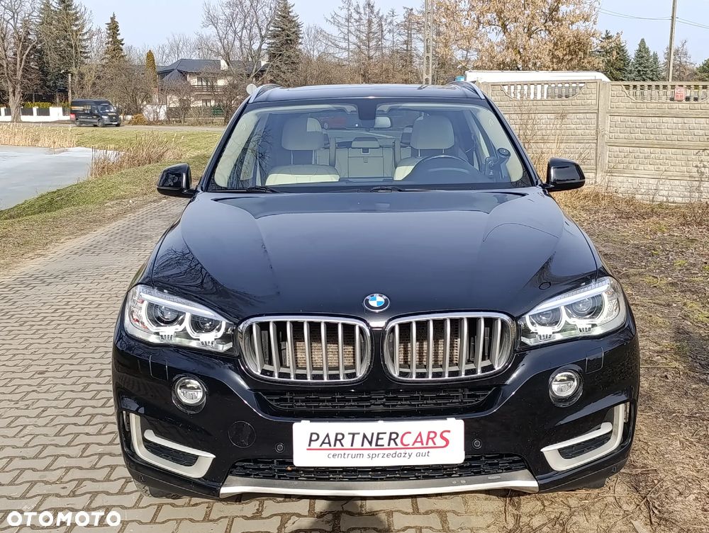 BMW X5 xDrive35i Edition Exclusive - 7