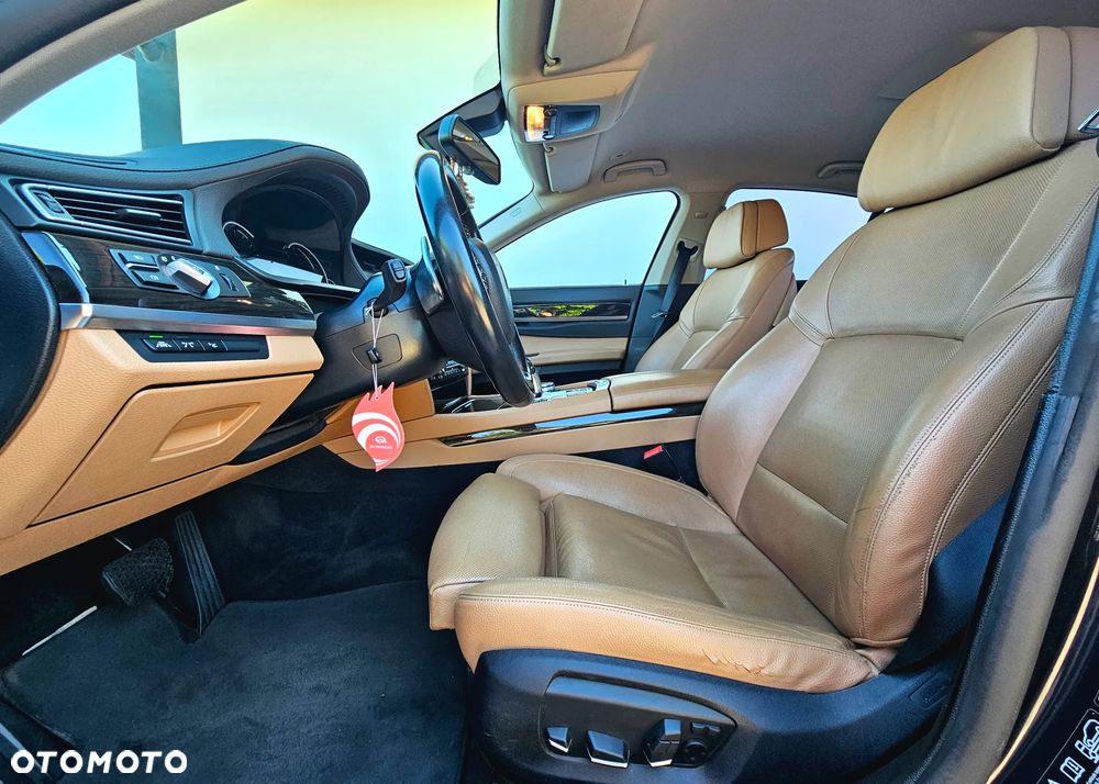 BMW Seria 7 740d - 6