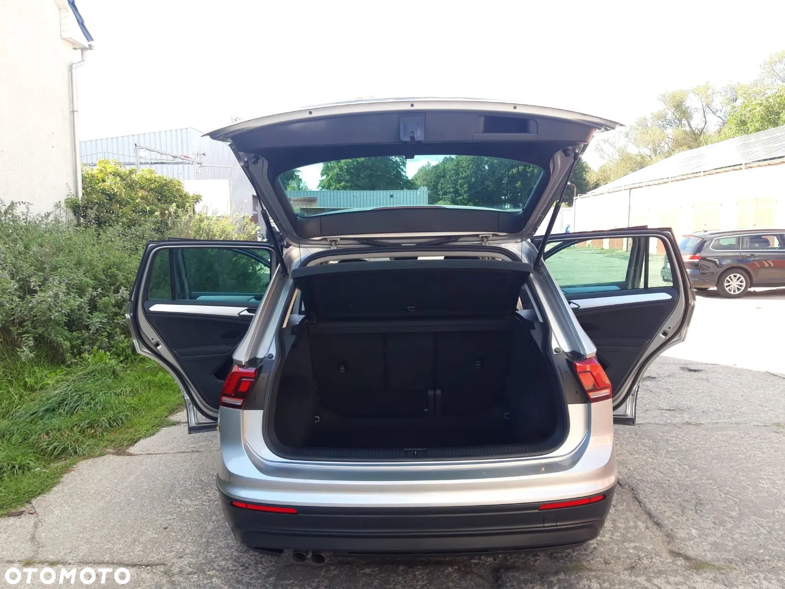 Volkswagen Tiguan - 13