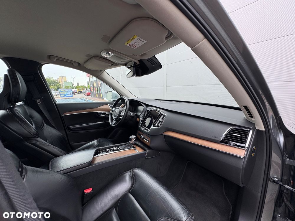 Volvo XC 90 D5 AWD Geartronic Inscription - 13