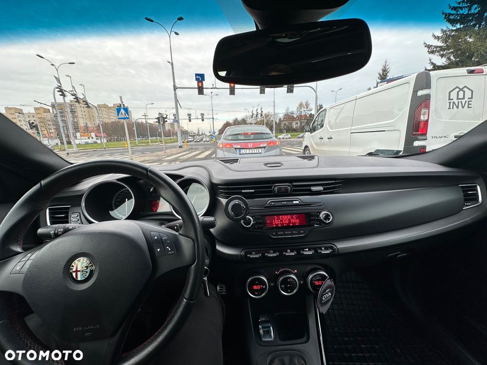 Alfa Romeo Giulietta 1.4 TB MultiAir Distinctive TCT - 36