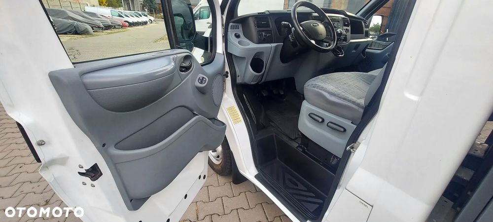 Ford TRANSIT - 8
