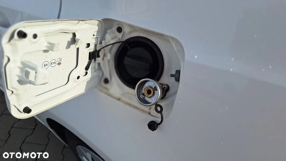 Toyota Corolla 1.6 Active - 15