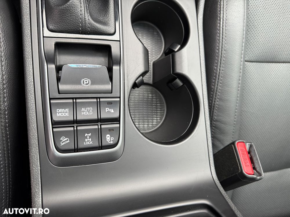 Hyundai Tucson 2.0 CRDI 4WD Automatik Advantage - 14