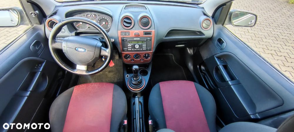 Ford Fiesta 1.3 Gold X - 12