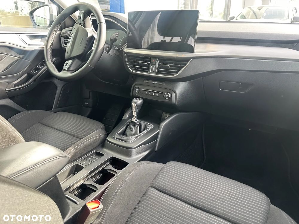 Ford Focus 1.0 EcoBoost Titanium - 10