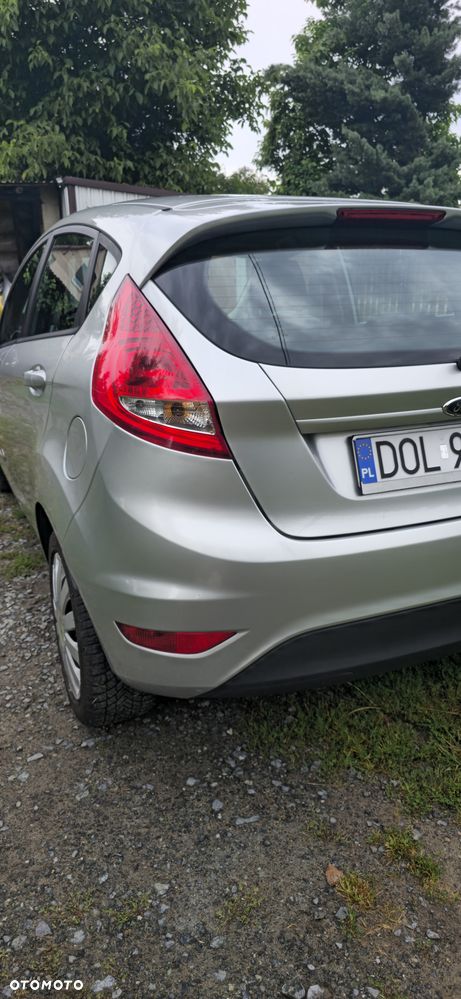 Ford Fiesta 1.25 Ambiente - 12