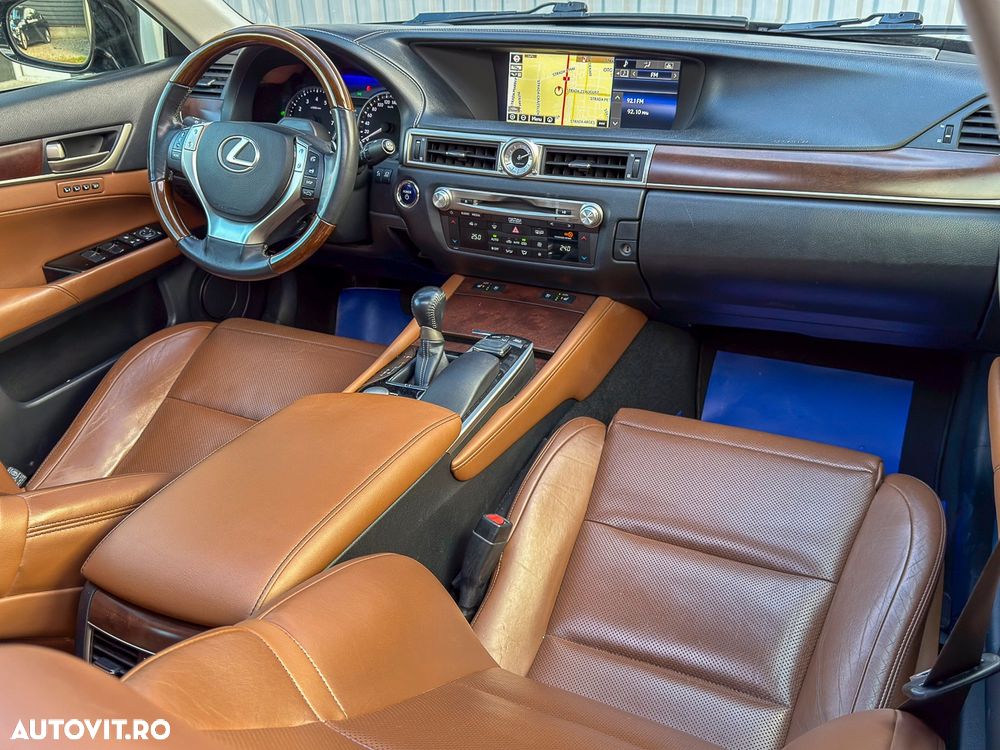 Lexus Seria GS 450h - 3