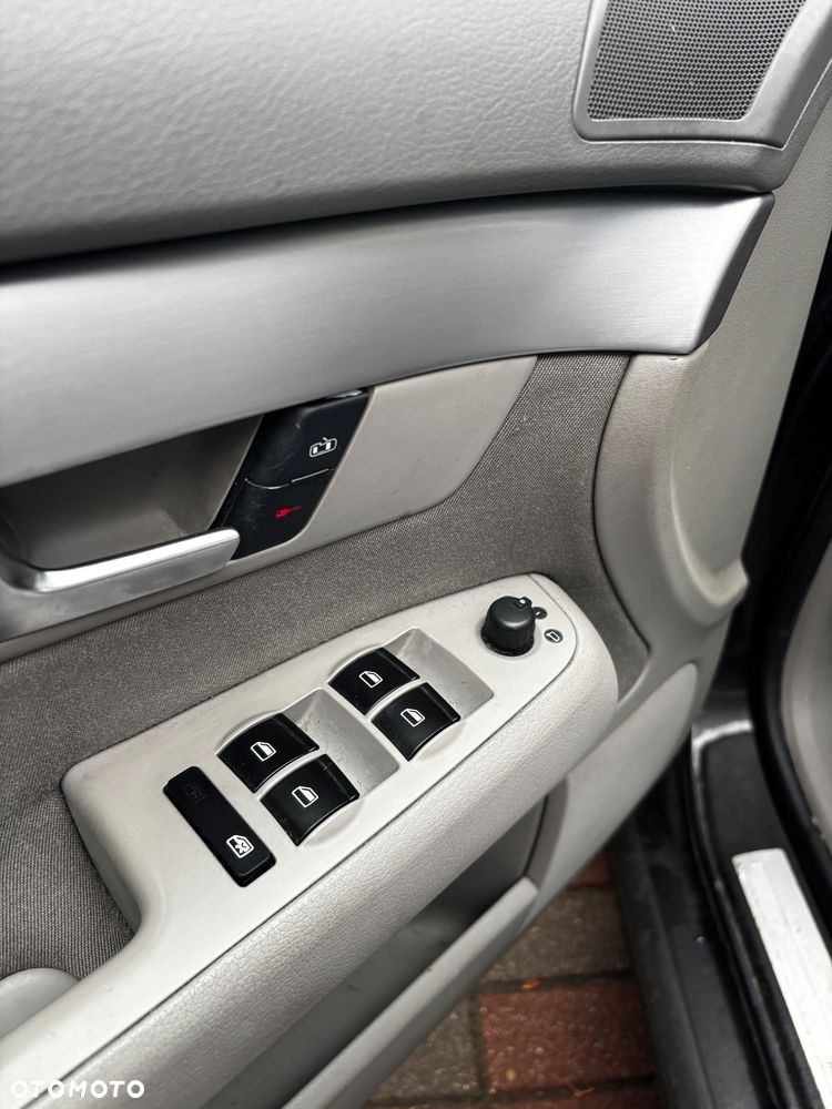 Audi A4 Limousine 2 - 18