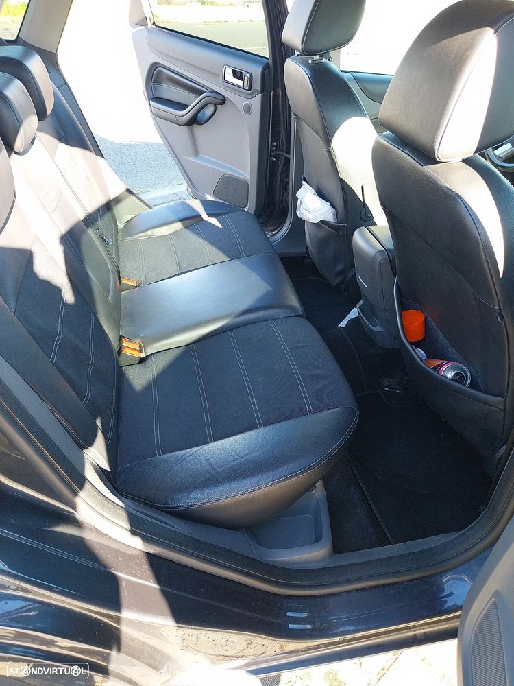 Ford Focus SW 1.6 TDCi Titanium - 7